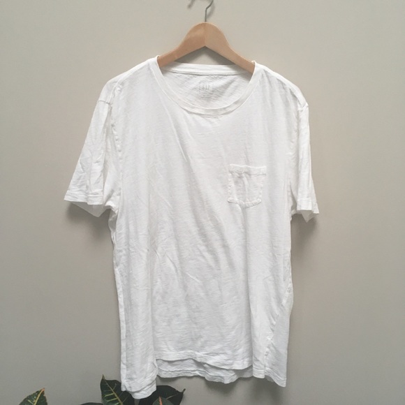 J Crew and Gap T-shirt.  Both XL - Picture 4 of 6